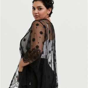 Torrid Black Embroidered Mesh Kimono - Size 00/0 EUC
